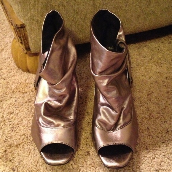 Metallic button ankle booties