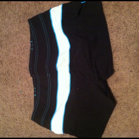 TRADED - Picture 2 of 3