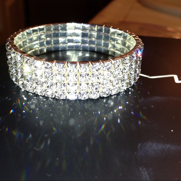 Sold! Rhinestone bracelet - Picture 3 of 3