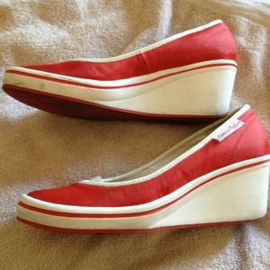 Red and white pumps