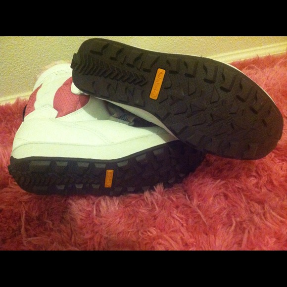 Brand New Authentic Timberland boots - Picture 2 of 4