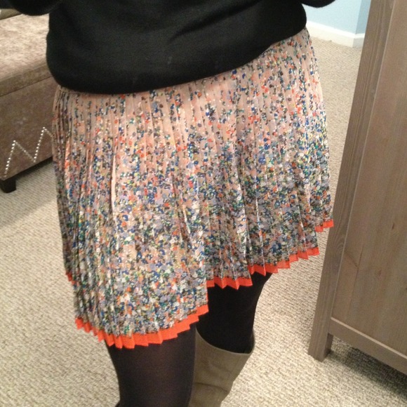 ❌SOLD❌ - American Eagle Pleated Skirt - Picture 1 of 4