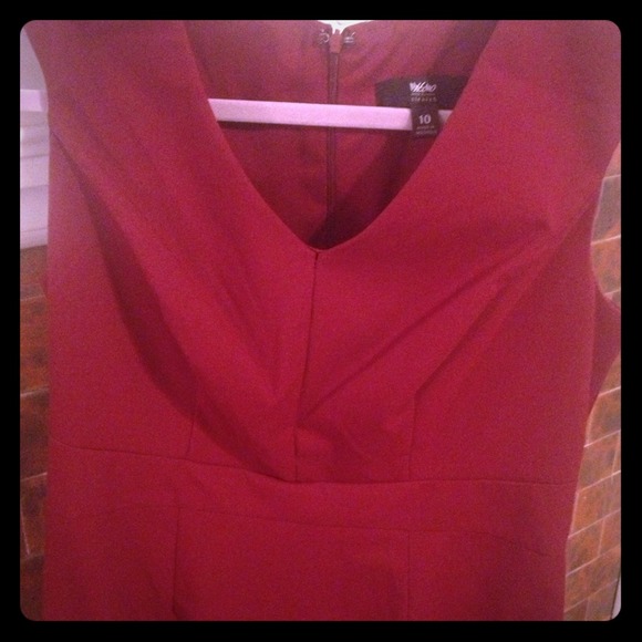 💥SOLD💥Beautiful deep red dress