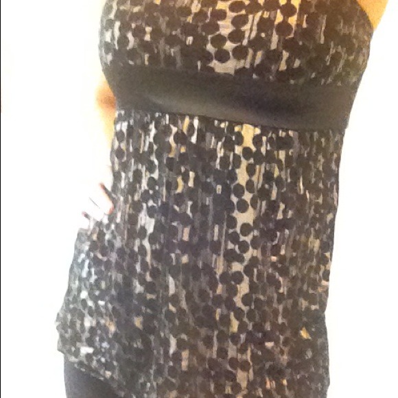 🚩🚩SOLD🚩🚩Express top - Picture 2 of 4