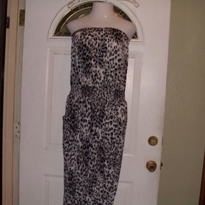 Dresses & Skirts - Plus size leopard jumpsuit. 3X Dresses & Skirts - Plus size leopard jumpsuit. 3X