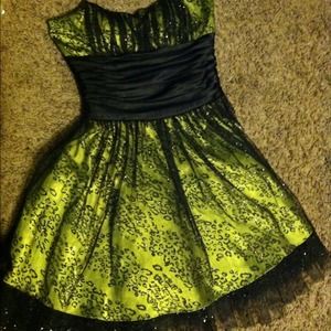 Homecoming dress size 1/2 gorgeous sparkles