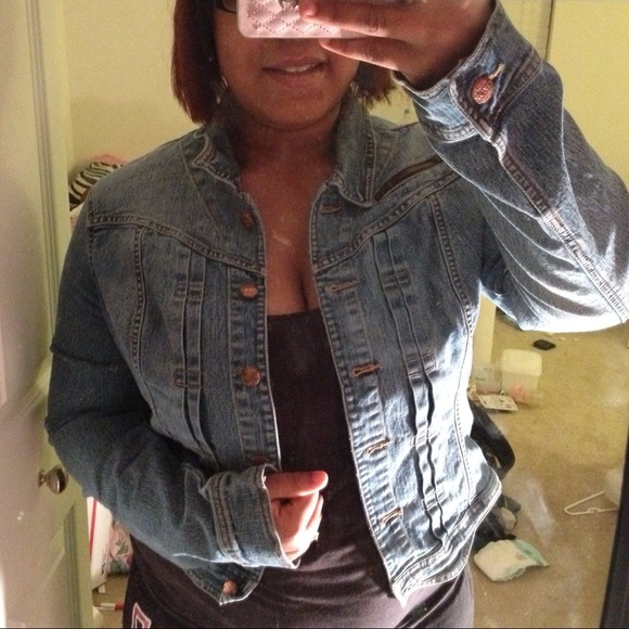 🔴Sold🔴Light wash denim jacket