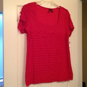 Not worn red fun top. New Directions w/ the tags!