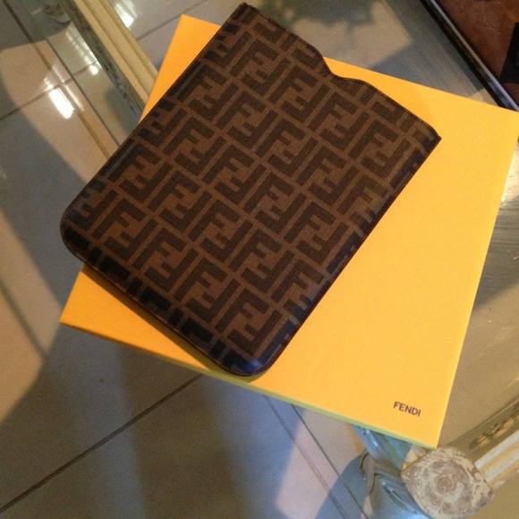 ❌SOLD!❌AUTHENTIC FENDI iPad case