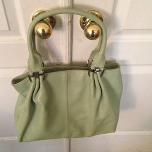 100% Leather, Sea Green Jones New York Handbag!
