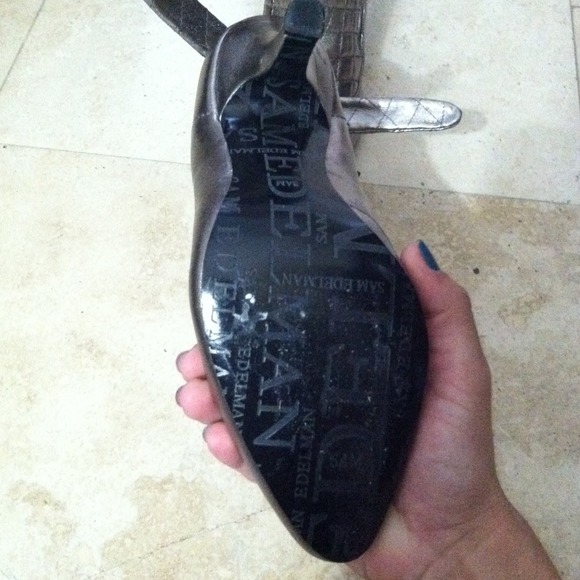 Sam Edelman silver quilted booties. - Picture 3 of 4