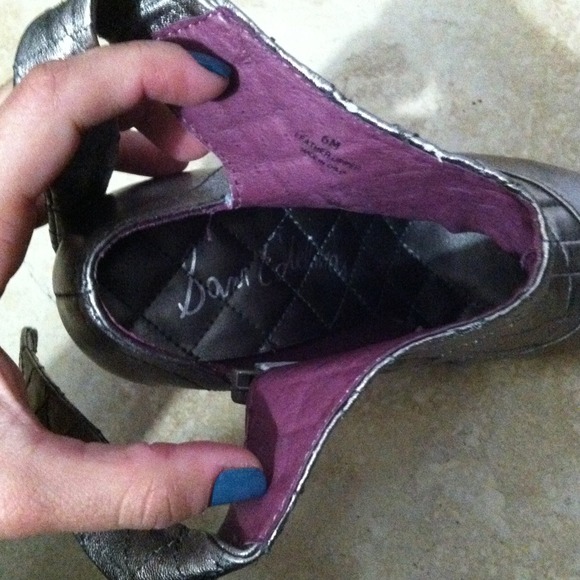 Sam Edelman silver quilted booties. - Picture 4 of 4