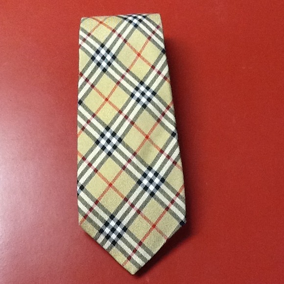 🎯Reserved🎯100% Silk Nova Check Burberrys Necktie