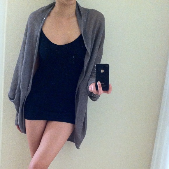 RESERVED. Line Thin Cardigan. - Picture 3 of 3