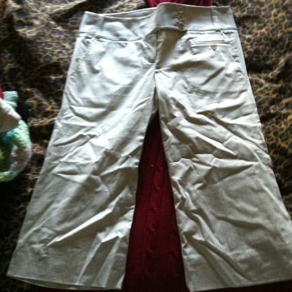 BCBG MaxAzria Capri Dress pants