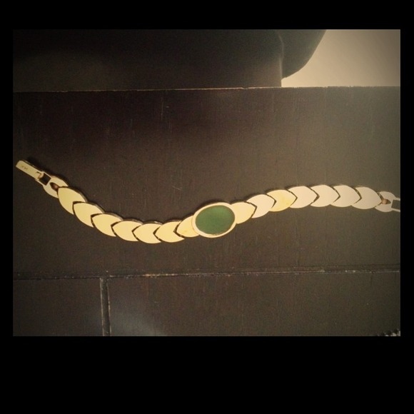 On hold🌟Estate Antique 14k GOLD and Jade bracelet