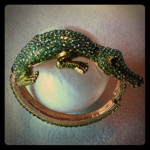 💢Reserved💢4 @cladd Alligator Hinged Bangle🎉🎉