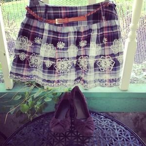 Brown flats & skirt/ size 9, M/ used 💗