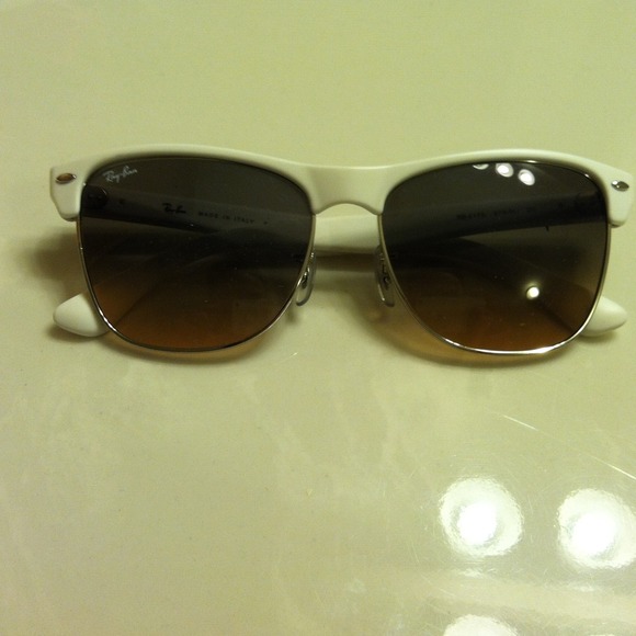 Ray Bans Highstreet in white/silver trim