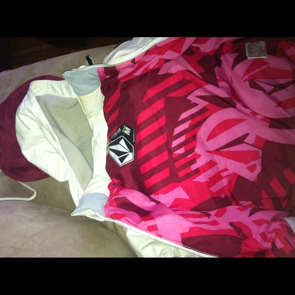 Volcom Leather jacket duck down filled - Picture 2 of 4