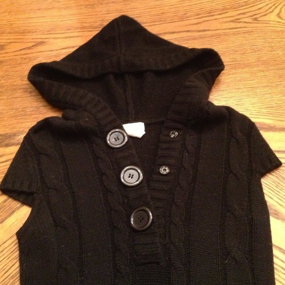 🎉Reduced🎉Short sleeve sweater/top - Picture 2 of 4