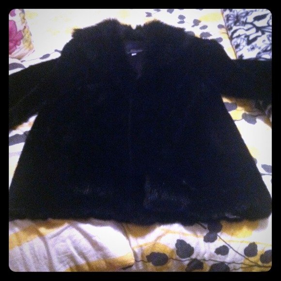 Reduced⬇⬇!! Black faux fur coat