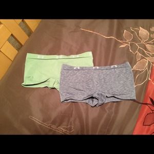 🚫SOLD🚫Under Armour workout shorts