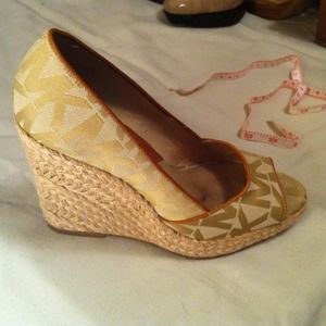 JUST REDUCED!! 50%MICHAEL KORS PEEP TOE*AUTHENTIC!