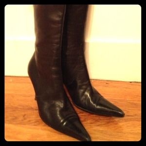 Karen Millens black boots