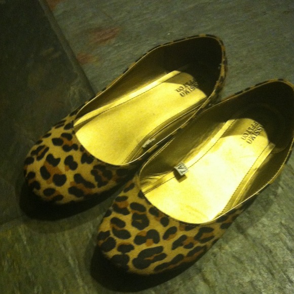 Leopard print flats size 8