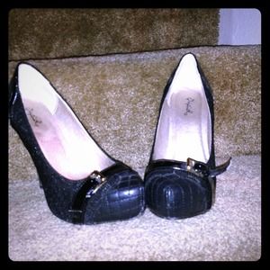 Sexy pattern Cupid heels