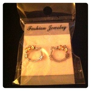 Cute Gold Bow Hello Kitty Head Earrings