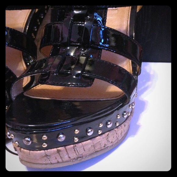 Steve Madden Shoes - ✋✨RESERVED✨✋Steve Madden wedges @Kaitlingalgher