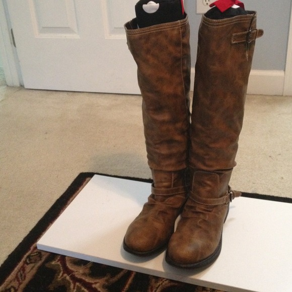 Boots!
