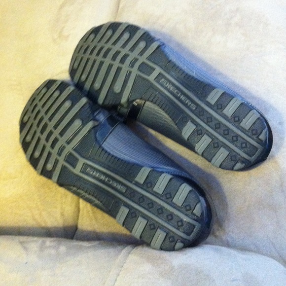 Shoes - Picture 4 of 4