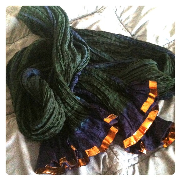 HOLD for cardsfan / pleated rayon blue/green scarf