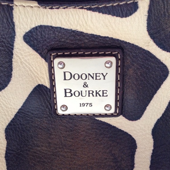 Authentic Dooney and Burke Medium Hobo - Picture 3 of 4