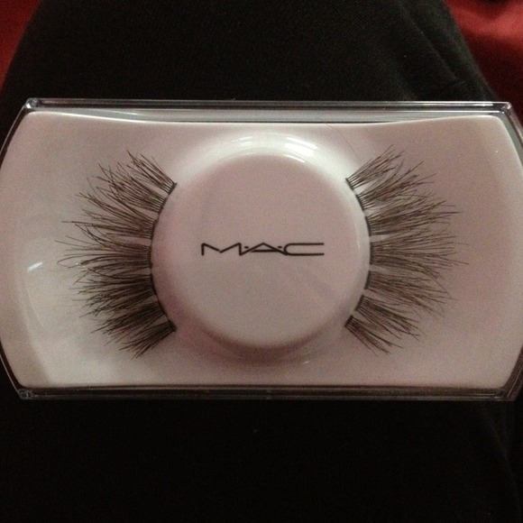 Mac eyelashes from the Marilyn Monroe collection