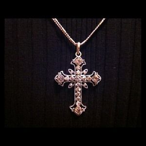 *REDUCED*Cross pendant