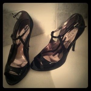 Guess Marciano heels