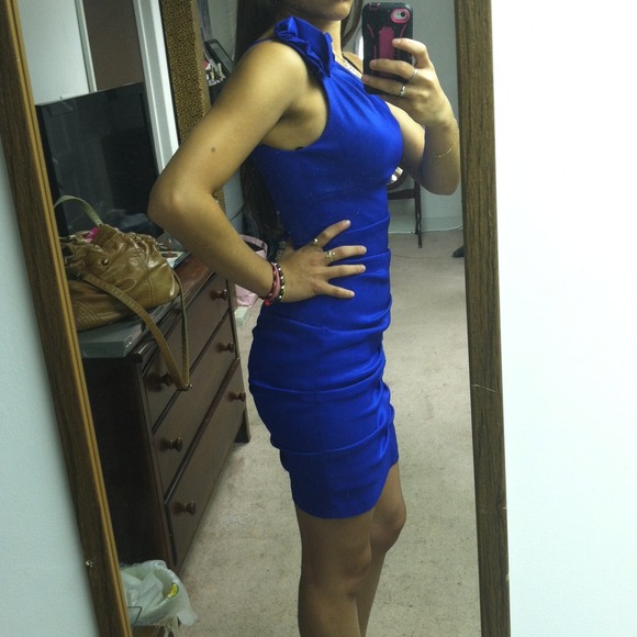 Very nice blue dress.New with tags. Make me offers - Picture 2 of 4