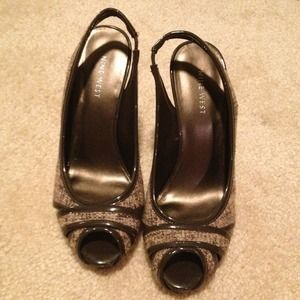 Hold for Smoothncarmel*Nine West Brown Tweed Heels