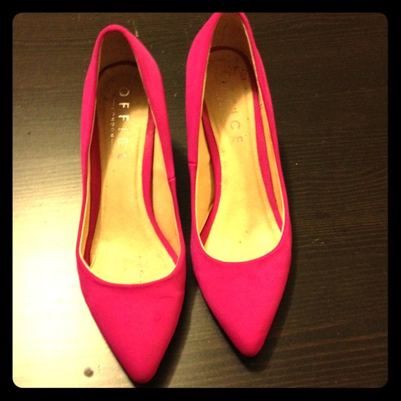 Topshop Shoes - Topshop hot pink heels. Size 39/8.5.
