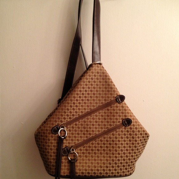 9 West Dual Backpack Bucket Handbag - Picture 1 of 4