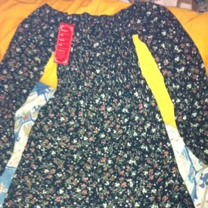 Black Floral Off-Shoulder Stretchy Dress- Small