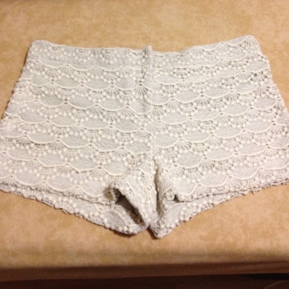 Eyelet lace express high waisted shorts