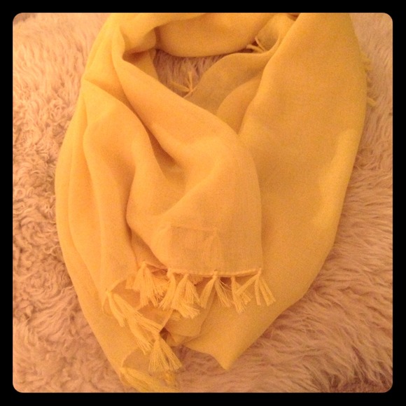 yellow scarf