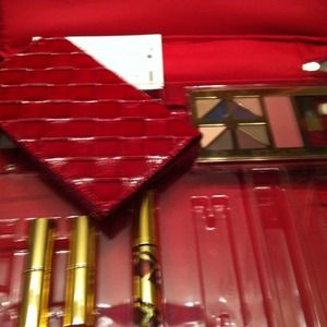 New Estée Lauder makeup & alligator bag