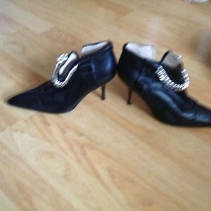 Manolo blahnik heel booties