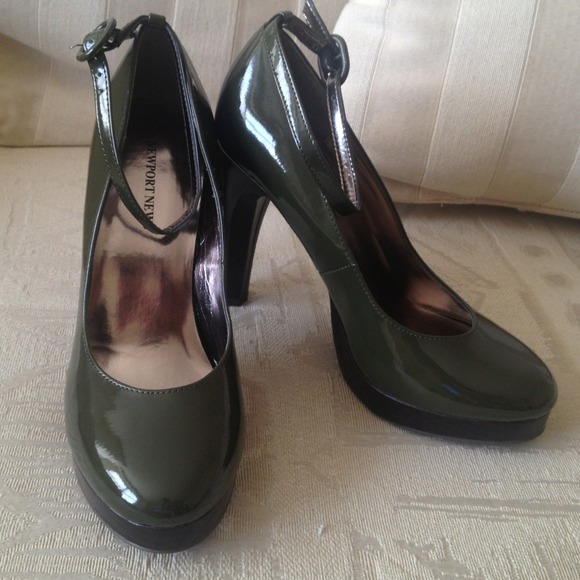 New! Olive Heels